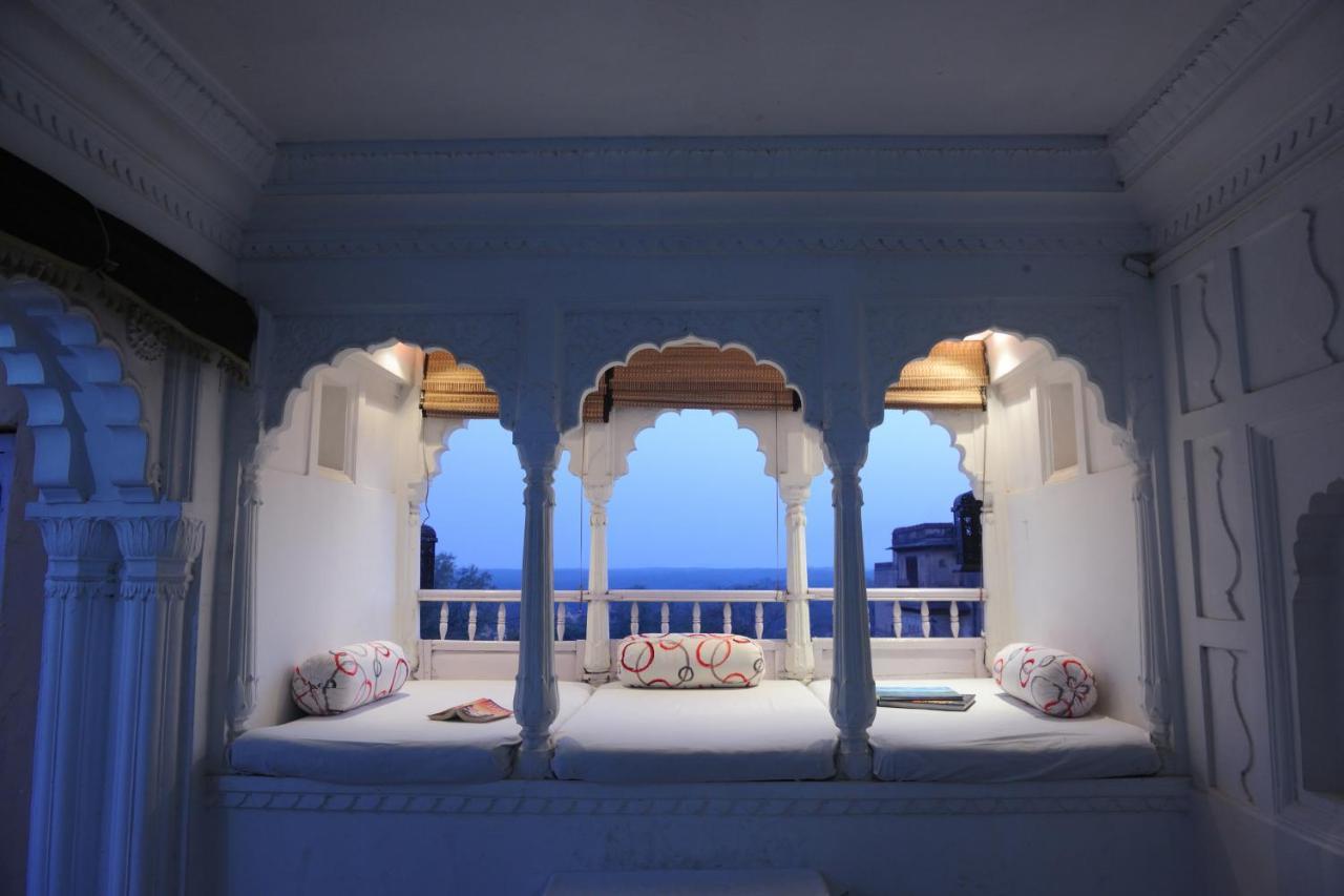 Mpt Sheesh Mahal, Orchha Hotel Exterior photo